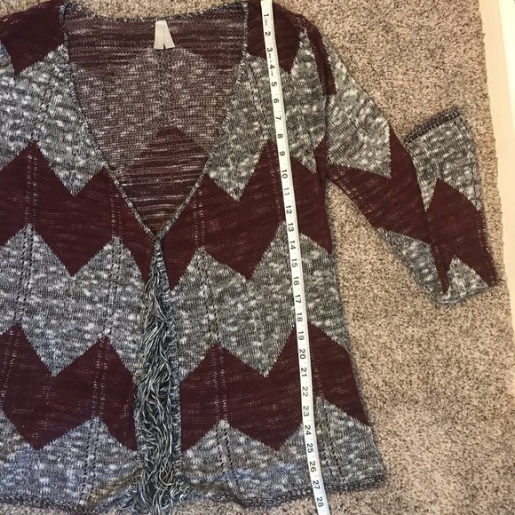 Vanity Black And Red Chevron Sweater Size Medium - Picture 5 of 6